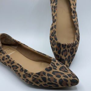 Kaari Blue Leopard Flats